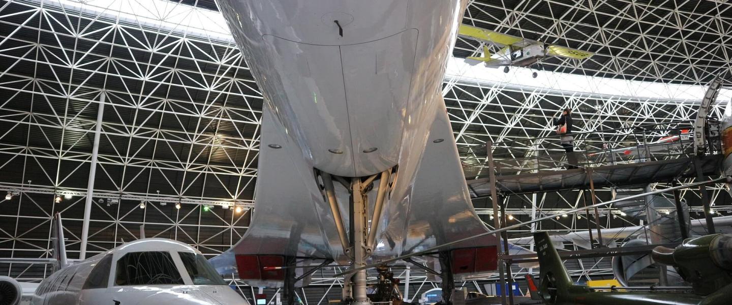Concorde jet in hangar