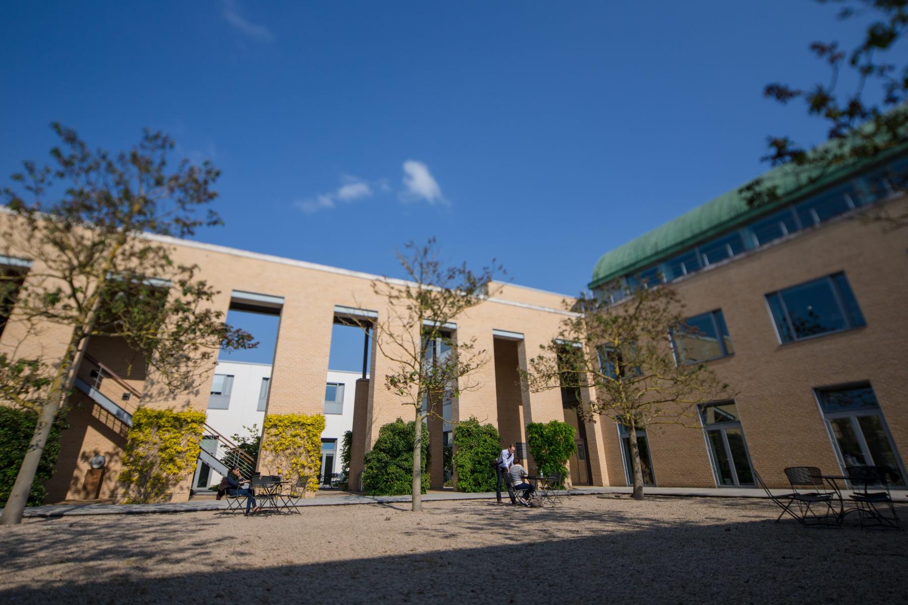 Saïd Business School courtyard