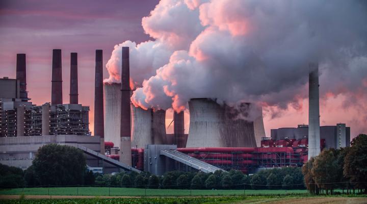 air polluting industrial factories